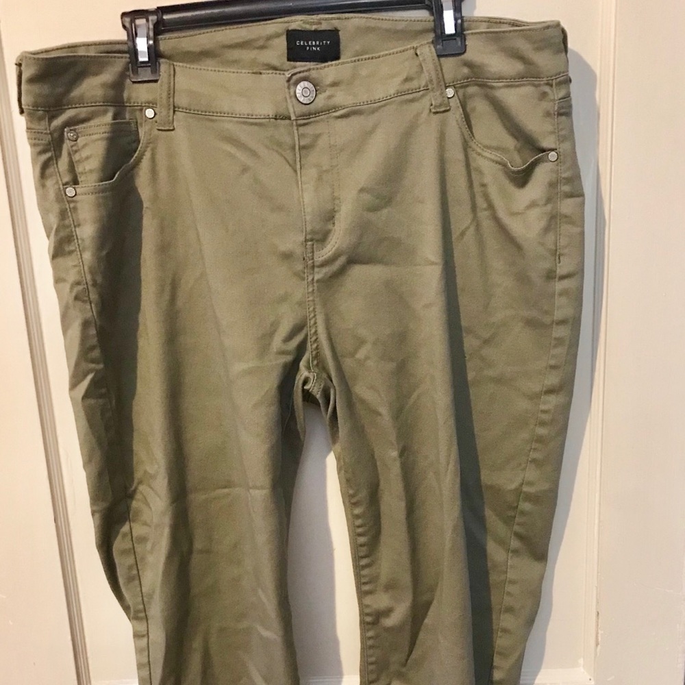 Celebrity pink skinny jeans